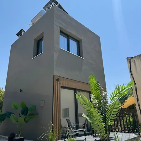 Апартаменты Giorkis Retreat